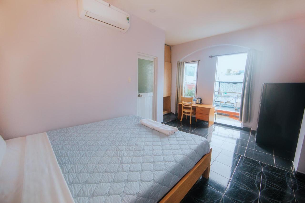 Ha Vy Hotel Хошимин Екстериор снимка