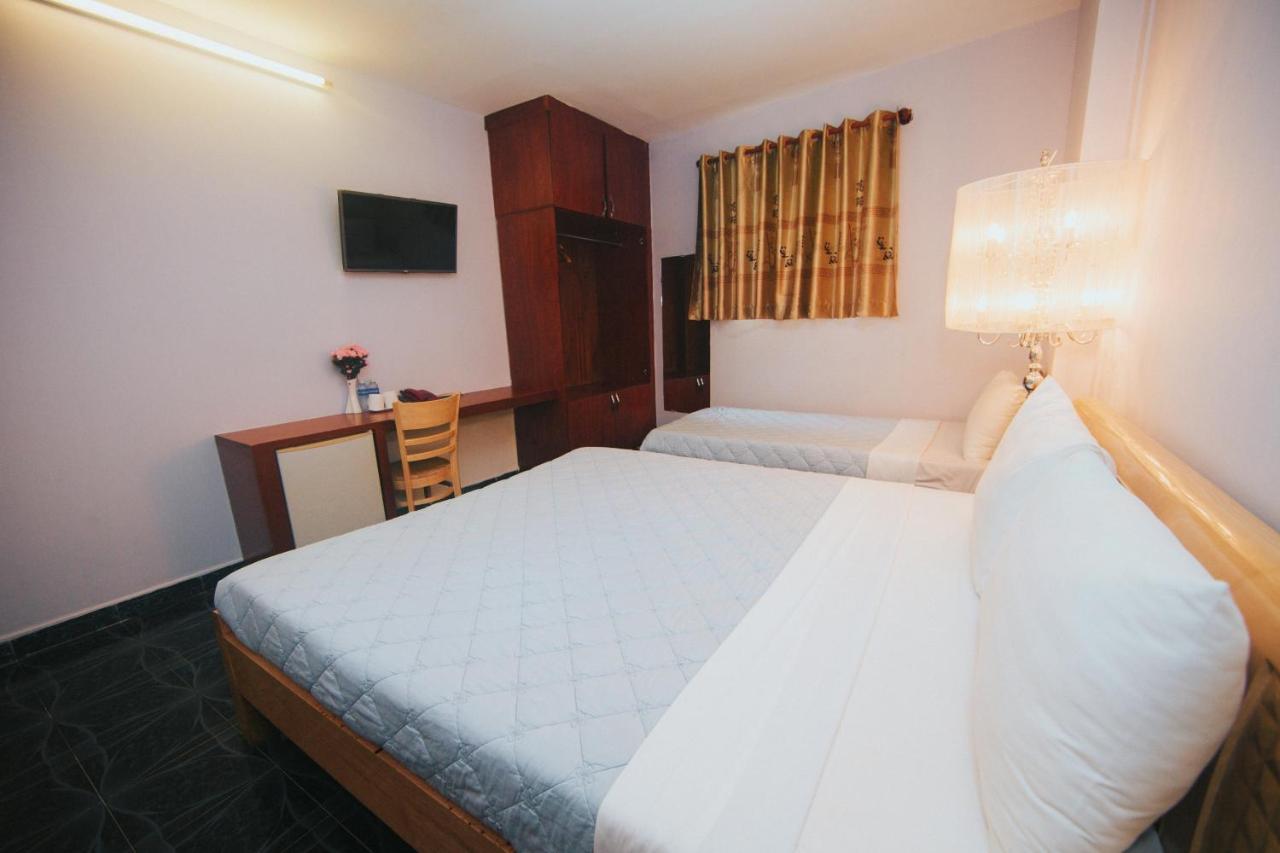 Ha Vy Hotel Хошимин Екстериор снимка