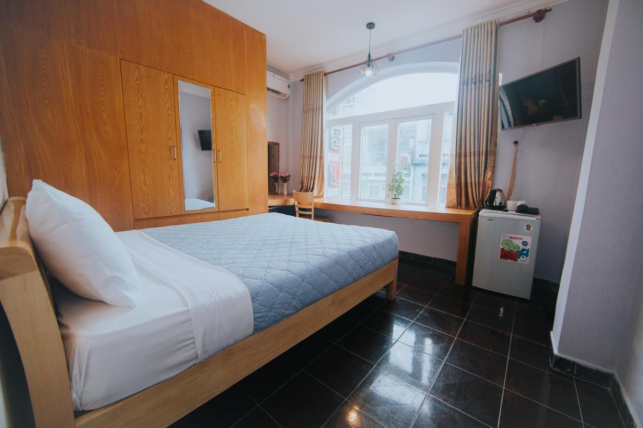 Ha Vy Hotel Хошимин Екстериор снимка