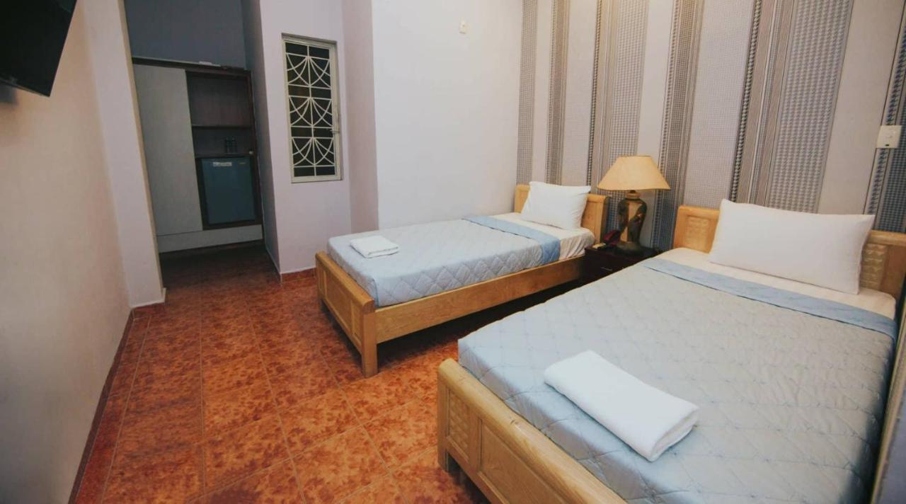 Ha Vy Hotel Хошимин Екстериор снимка